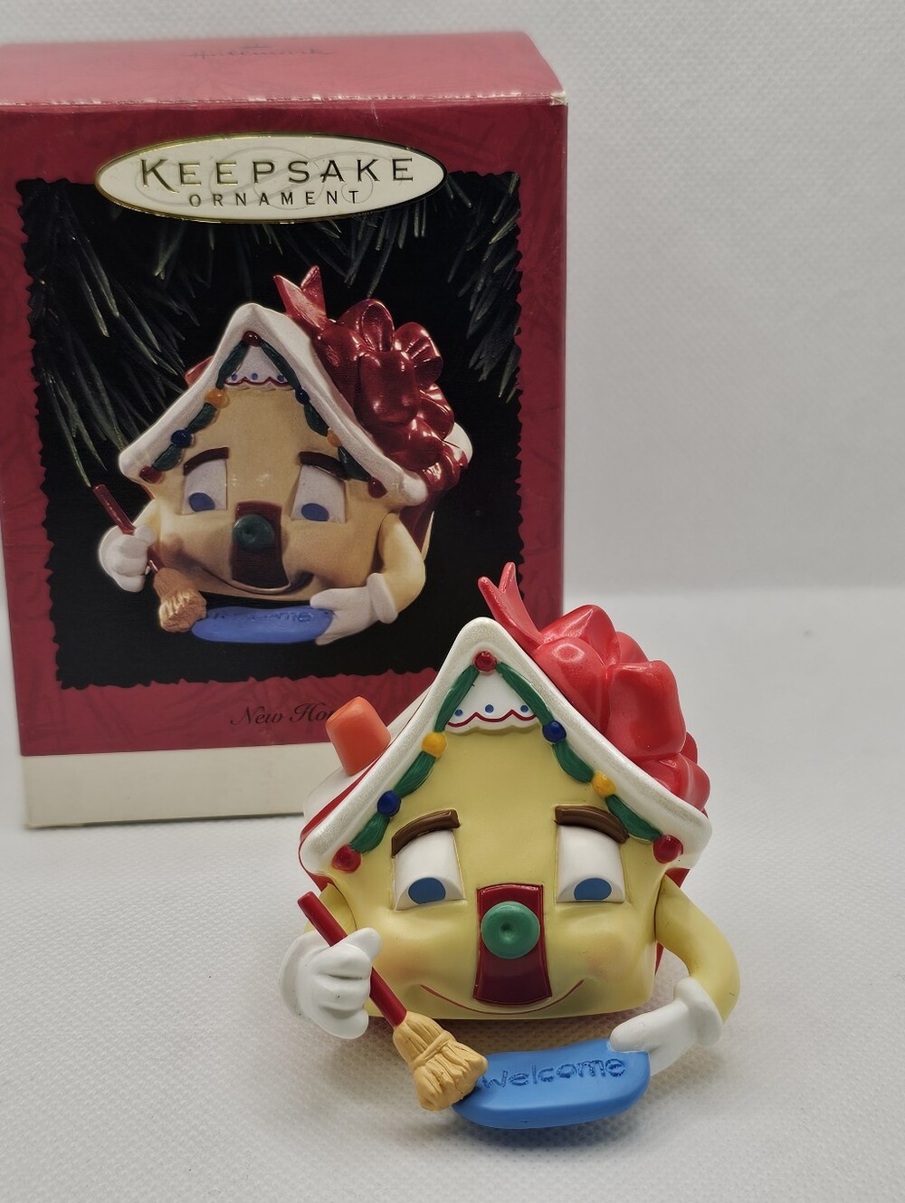 New 1995 Hallmark Keepsake Christmas Ornament New Home Holiday Welcome house